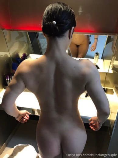【2023-08-04】Video of virginity being stolen on a yacht.m4v